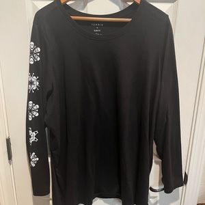 Black long sleeve Skull T Shirt
